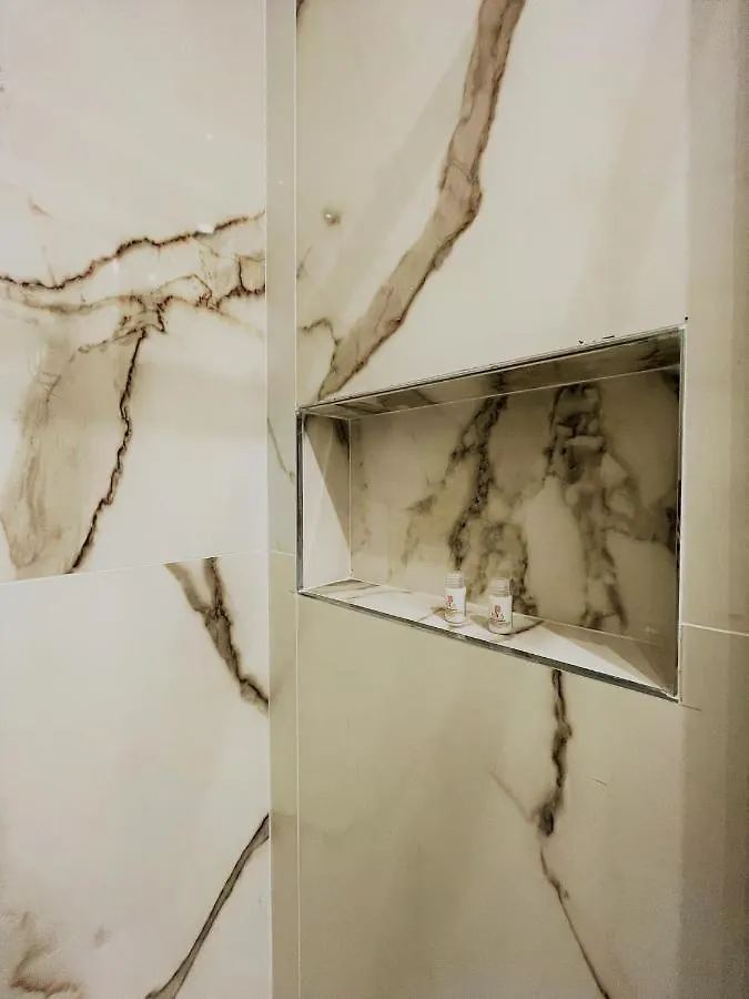Wood & White Home Palermo
